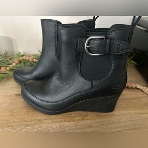 Ugg leather arleta boots